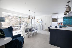 Dining Room- click for photo gallery